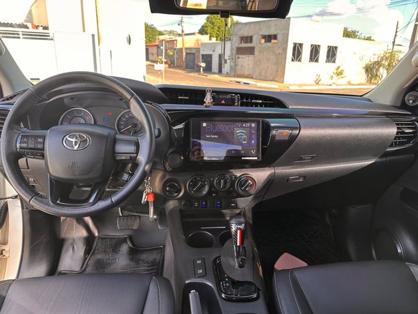 Foto 6 - Toyota Hilux SR 2.8 Turbo Diesel 4x4