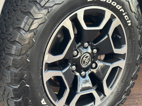 Foto 6 - Toyota Hilux SRX 2.8 Turbo Diesel 4x4