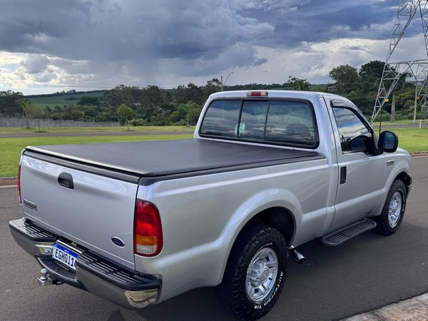 Foto 4 - Ford F250 XLT 3.9 Turbo Diesel
