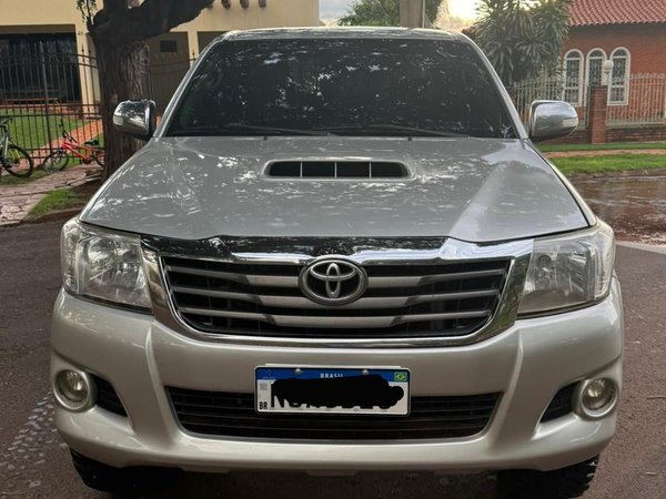 Foto 2 - Toyota Hilux SRV 3.0 Turbo Diesel 4x4