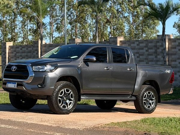 Foto 1 - Toyota Hilux SRV 2.8 Turbo Diesel 4x4