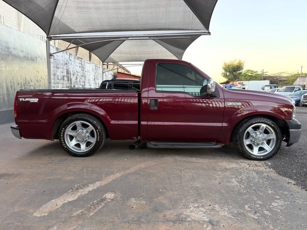 Foto 3 - Ford F250 XLT 4.2 Turbo Diesel 4x2 C.S