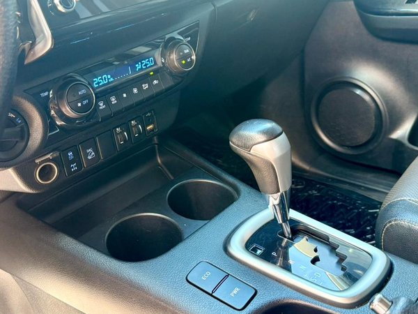 Foto 8 - Toyota Hilux SRX 2.8 Turbo Diesel 4x4