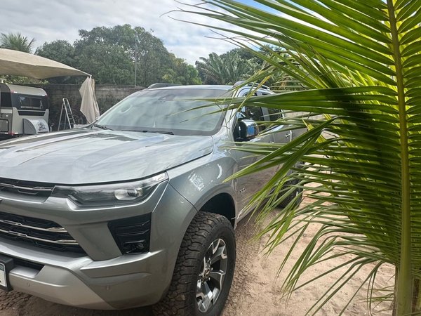 Foto 2 - Chevrolet S10 LTZ 2.8 Turbo Diesel 4x4