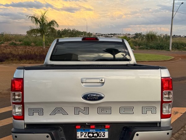 Foto 3 - Ford Ranger XLS 2.2 Turbo Diesel 4x4