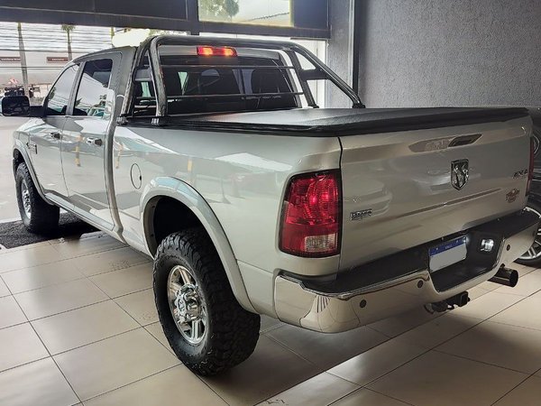 Foto 3 - RAM 2500 Laramie 6.7 Turbo Diesel 4x4