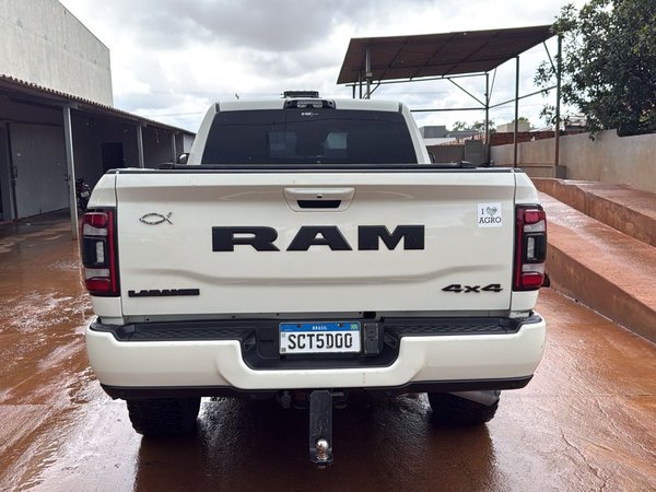 Foto 3 - RAM 2500 Laramie Night Edition 6.7 Turbo Diesel 4x4
