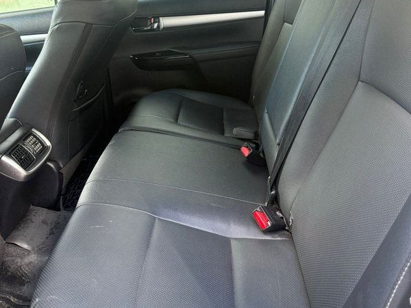 Foto 8 - Toyota Hilux SRX 2.8 Turbo Diesel 4x4