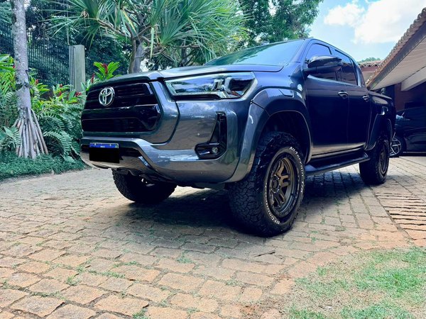 Toyota Hilux SR 2.8 Turbo Diesel 4x4