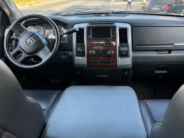 Foto 7 - RAM 2500 Laramie 6.7 Turbo Diesel 4x4