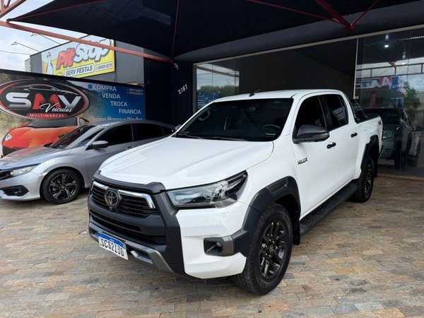 Foto 2 - Toyota Hilux SR Challenge 2.8 Turbo Diesel 4x4