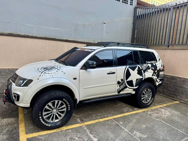 Foto 1 - Mitsubishi Pajero Dakar HPE 3.2TDi 16v 4x4