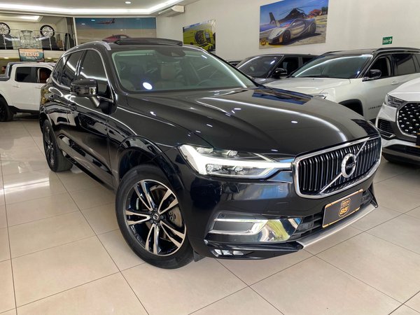 Foto 1 - Volvo XC60 D5 Momentum 2.0 Diesel AWD