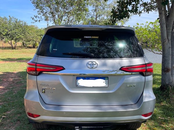 Foto 4 - Toyota Hilux SW4 SRX Platinum 2.8 Turbo Diesel 4x4