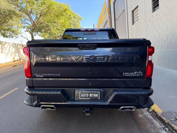 Foto 4 - Chevrolet Silverado 1500 High Country 5.3 V8 Gasolina 4x4