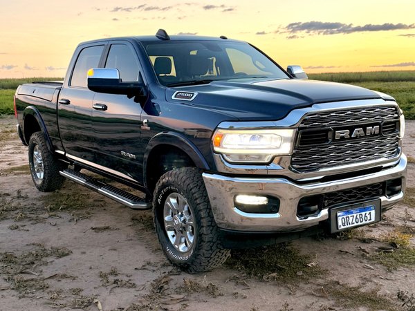 Foto 2 - RAM 2500 Laramie 6.7 Turbo Diesel 4x4