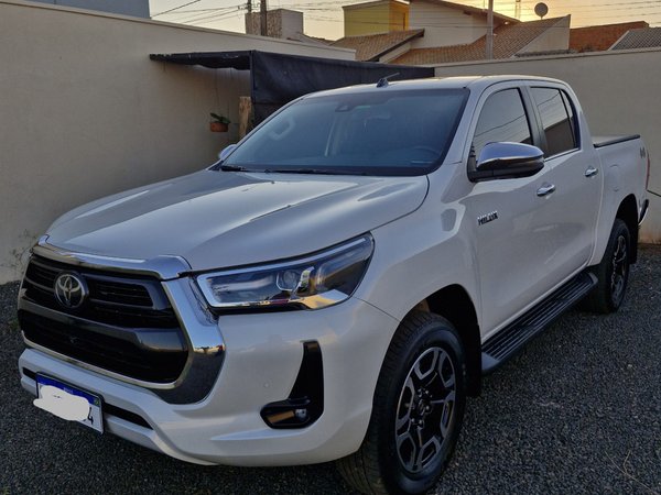 Foto 1 - Toyota Hilux SRX 2.8 Turbo Diesel 4x4