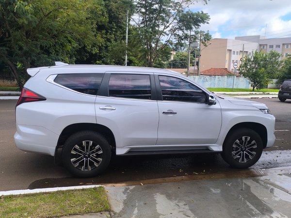 Foto 4 - Mitsubishi Pajero Sport HPE-S 2.4TDi 16v 4X4