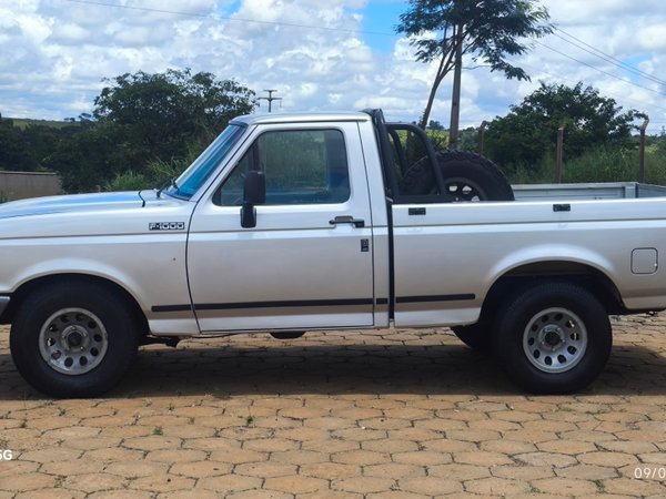 Foto 4 - Ford F1000 Super Série 3.9 Diesel C.S