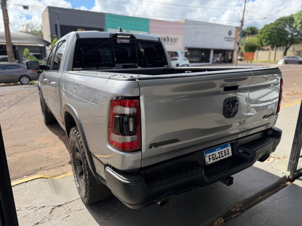 Foto 4 - RAM 1500 Rebel 5.7 V8 Gasolina 4x4