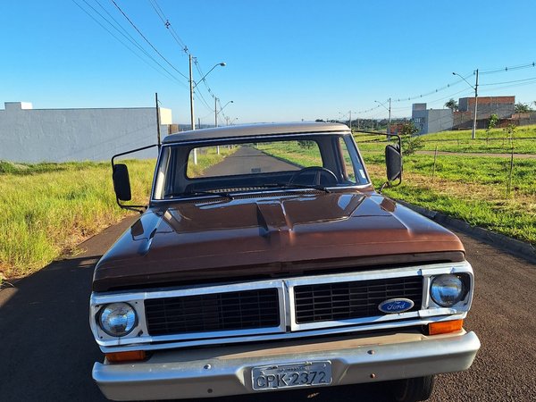 Foto 2 - Ford F4000 3.9 Turbo Diesel