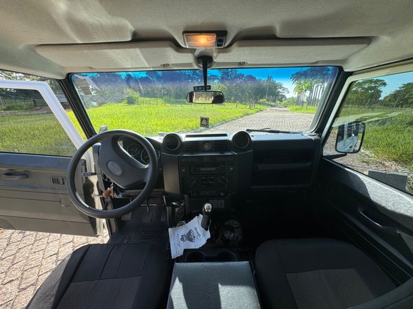 Foto 9 - Land Rover Defender Crew Cab 130 2.5 Turbo Diesel 4x4