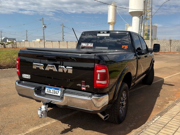 Foto 5 - RAM 3500 Longhorn Limited 6.7 Turbo Diesel 4x4