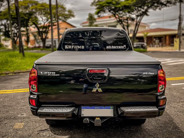 Foto 2 - Mitsubishi L200 Triton HPE 3.5 V6 24v 4x4