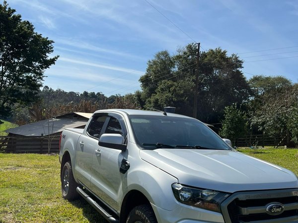 Foto 10 - Ford Ranger XLS 2.2 Turbo Diesel 4x4