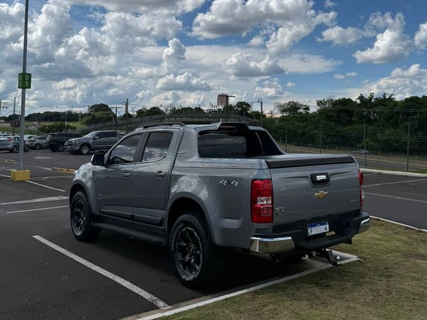 Foto 5 - Chevrolet S10 High Country 2.8 Turbo Diesel 4x4
