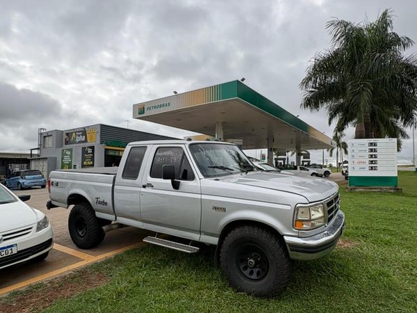 Foto 8 - Ford F1000 XLT 4.3 Turbo Diesel 4x4 C.S