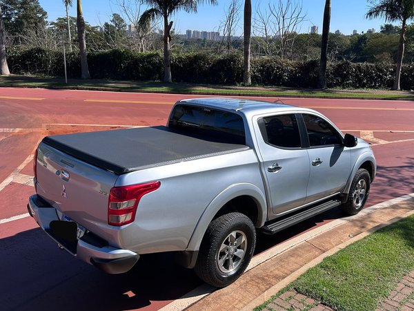 Foto 4 - Mitsubishi L200 Triton Sport HPE 2.4 Turbo Diesel 4x4