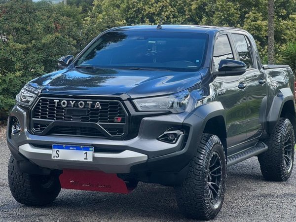 Foto 2 - Toyota Hilux GR Sport 2.8 Turbo Diesel 4x4