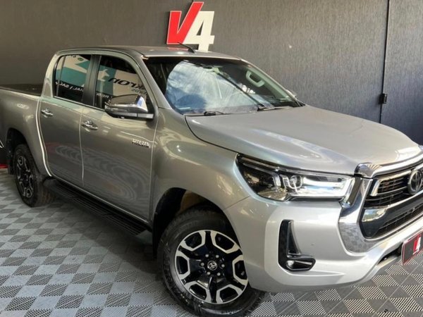 Foto 5 - Toyota Hilux SRX 2.8 Turbo Diesel 4x4