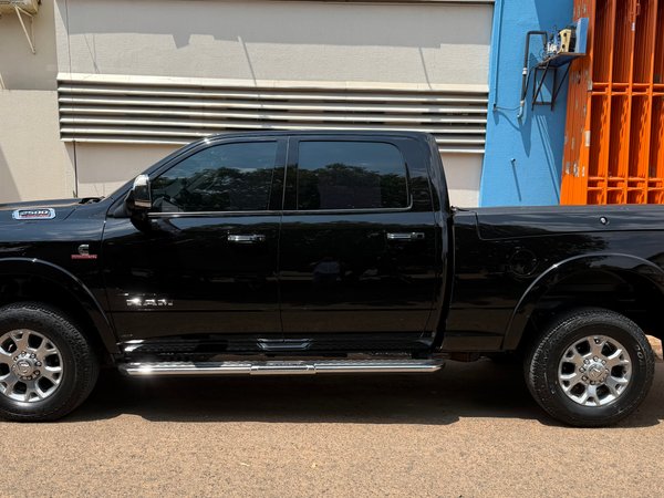 Foto 8 - RAM 2500 Laramie 6.7 Turbo Diesel 4x4