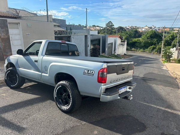 Foto 9 - Chevrolet S10 Advantage 2.4 Flex 4x2