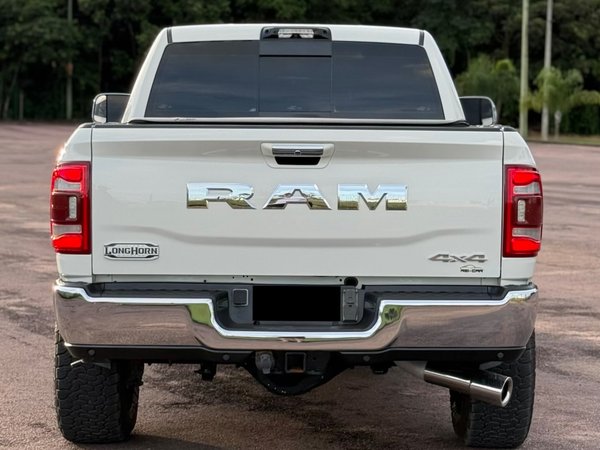 Foto 10 - RAM 3500 Longhorn Limited 6.7 Turbo Diesel 4x4