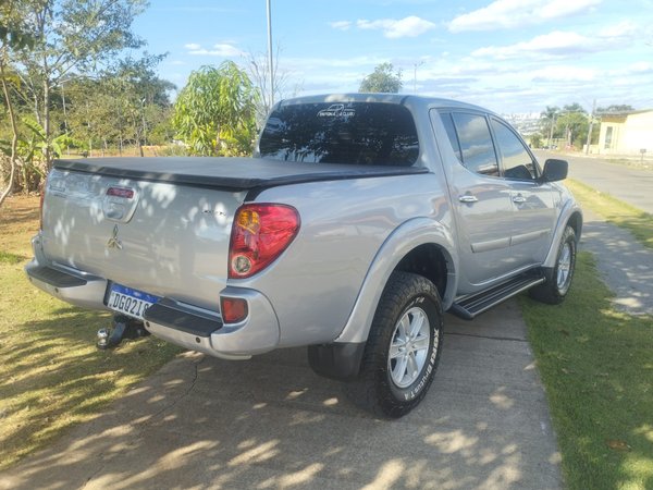 Foto 3 - Mitsubishi L200 Triton HPE 3.2 Turbo Diesel 4x4