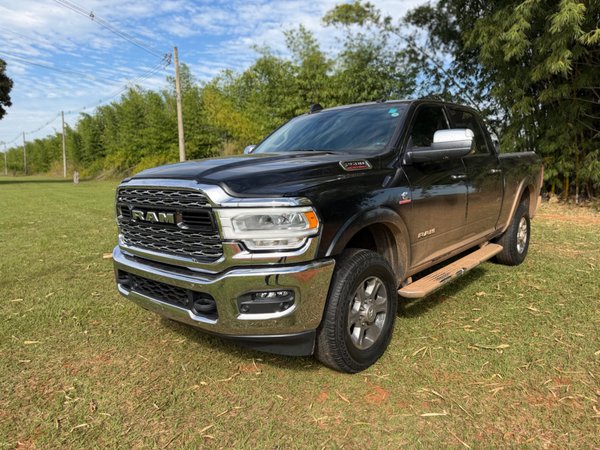 Foto 3 - RAM 2500 Laramie 6.7 Turbo Diesel 4x4