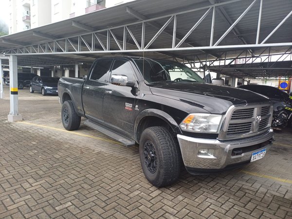 Foto 3 - RAM 2500 Laramie 6.7 Turbo Diesel 4x4
