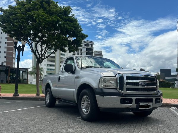 Foto 1 - Ford F250 XLT 3.9 Turbo Diesel 4x2 C.S