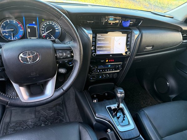 Foto 5 - Toyota Hilux SW4 SRX 2.8 Turbo Diesel 4x4