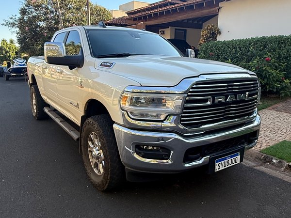 Foto 1 - RAM 2500 Laramie 6.7 Turbo Diesel 4x4