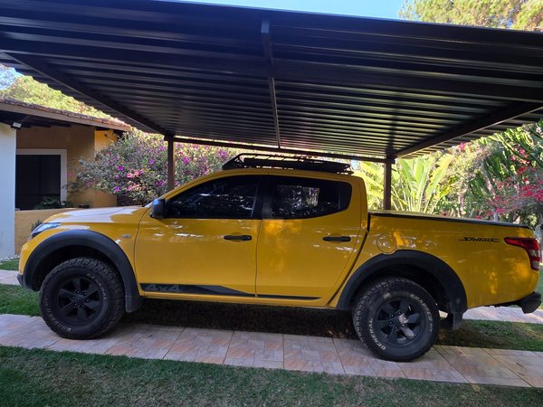 Foto 3 - Mitsubishi L200 Savana GLS 2.4 Turbo Diesel 4x4
