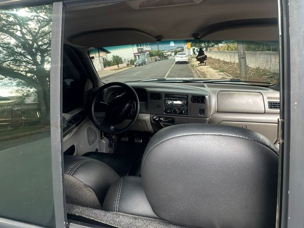 Foto 6 - Ford F250 XLT 4.2 Turbo Diesel 4x2