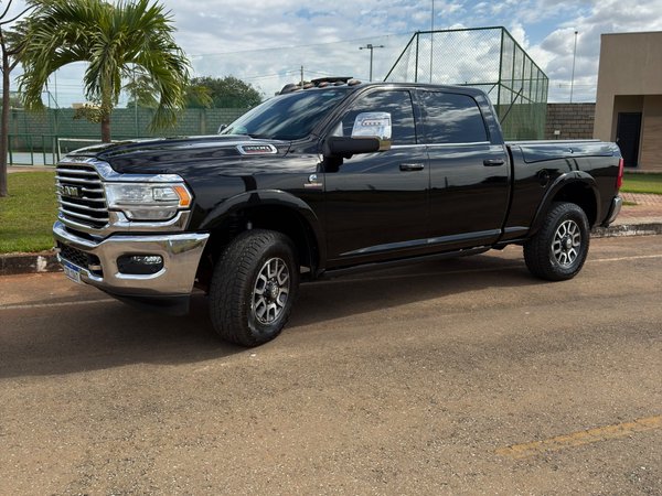 Foto 3 - RAM 3500 Longhorn Limited 6.7 Turbo Diesel 4x4