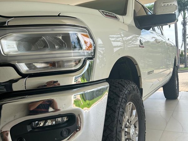 Foto 6 - RAM 2500 Laramie 6.7 Turbo Diesel 4x4