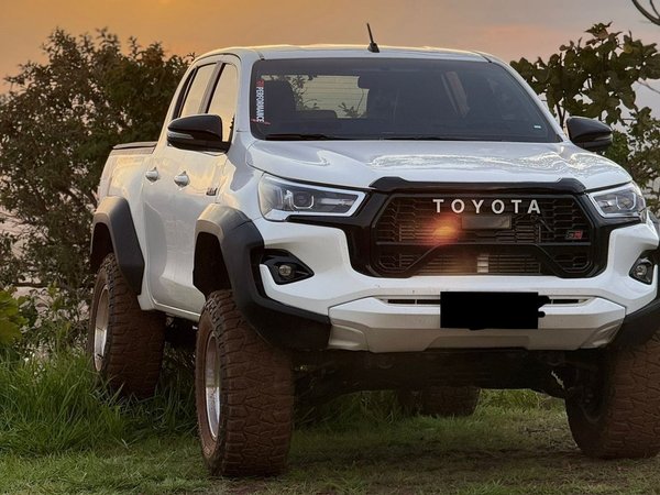 Foto 2 - Toyota Hilux SRV 2.8 Turbo Diesel 4x4