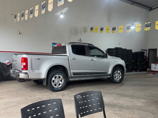 Foto 2 - Chevrolet S10 LTZ 2.8 Turbo Diesel 4x4