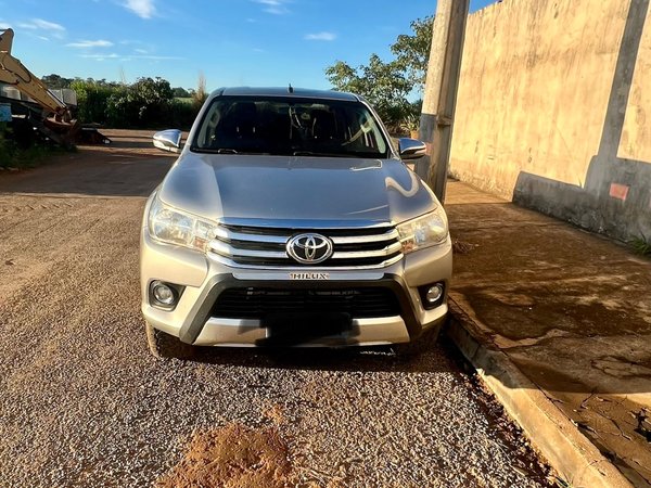 Foto 2 - Toyota Hilux SRV 2.8 Turbo Diesel 4x4